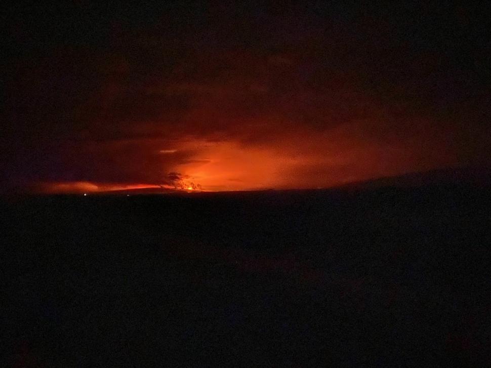 Imagini care îţi taie răsuflarea cu cel mai mare vulcan activ din lume. A erupt după 40 de ani! 802516