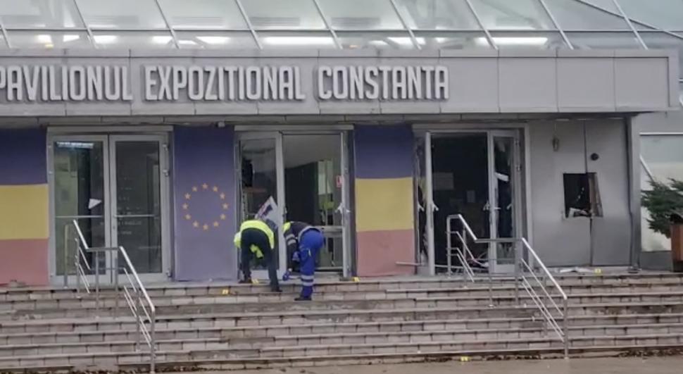 Bancomat aruncat în aer, în timp ce suspecții erau filați de poliție, în Constanța 802551