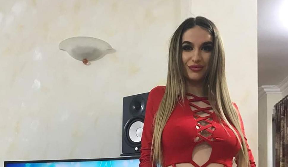 O fostă Miss România a fost la un pas să rămână fără dinţi: "Am crezut că e normal ce aveam" 802581