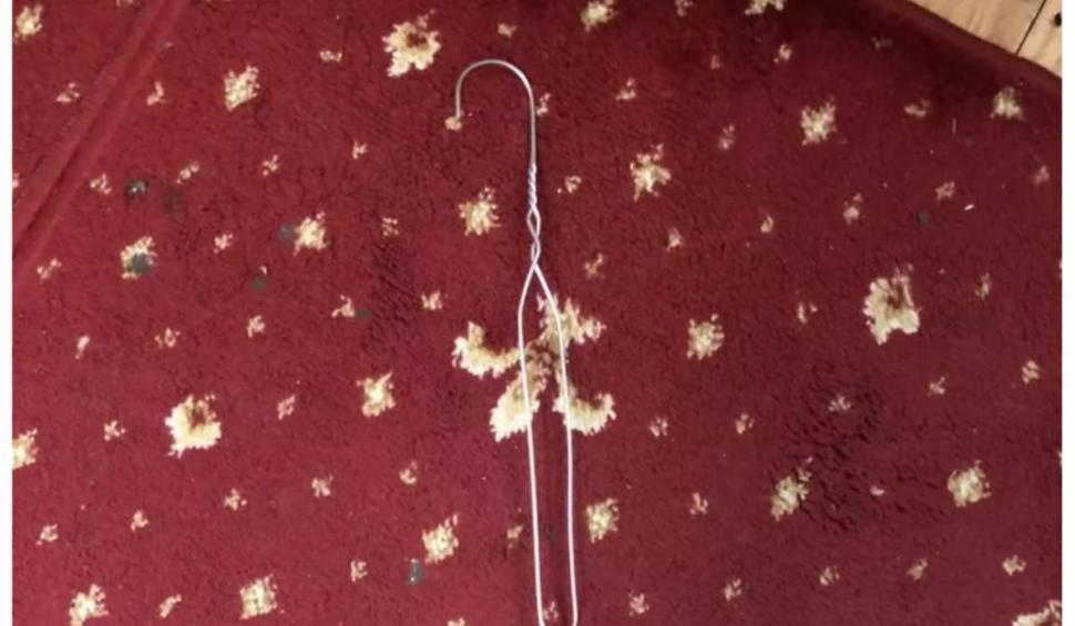 Obiectul neobișnuit cu care un preot a furat bani din cutia milei, în București 802695