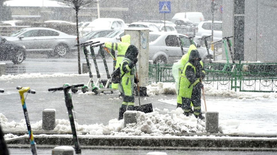 Vin ninsorile în România! Bucureștenii vor avea parte de zăpadă începând de mâine