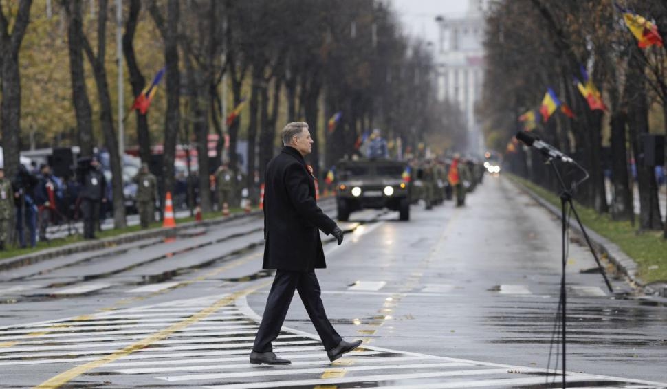 Ce nu s-a văzut la TV de la parada militară de 1 Decembrie 803067