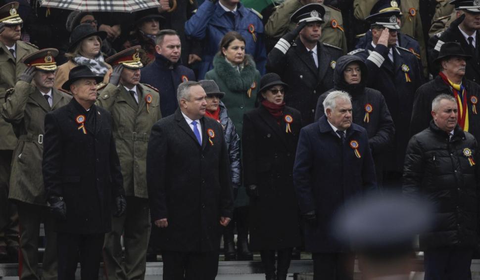 Ce nu s-a văzut la TV de la parada militară de 1 Decembrie 803069