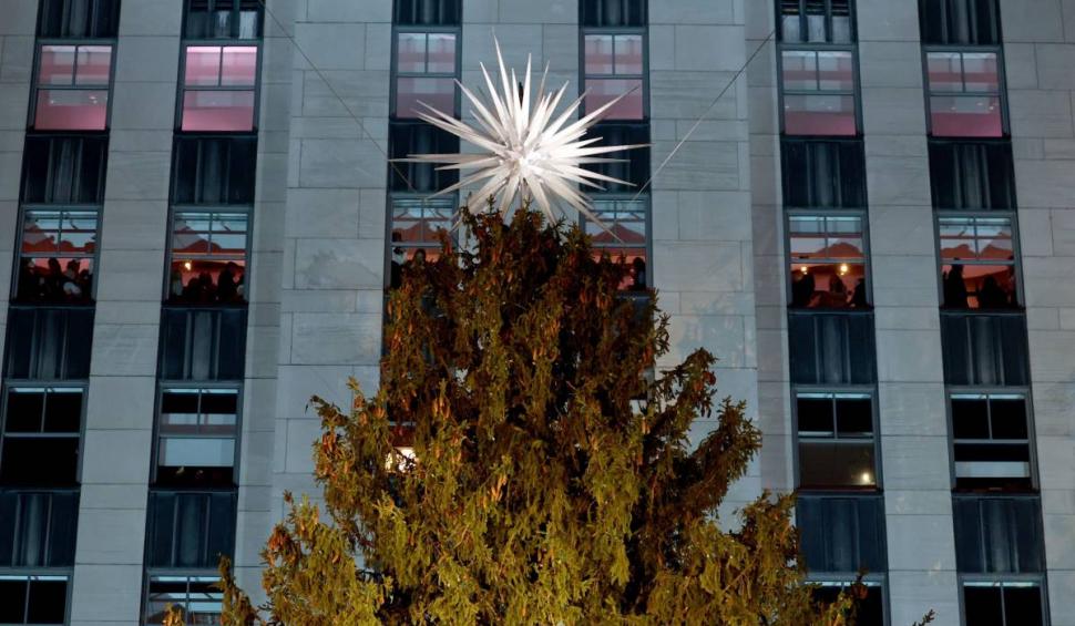 Bradul de Crăciun care îți taie respirația. Fotografiile uimitoare sunt din Rockefeller Center, New York 803335