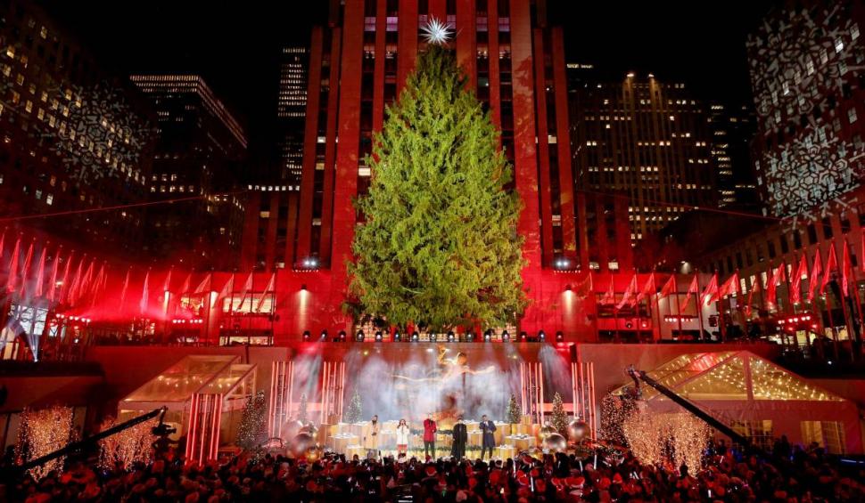 Bradul de Crăciun care îți taie respirația. Fotografiile uimitoare sunt din Rockefeller Center, New York 803336