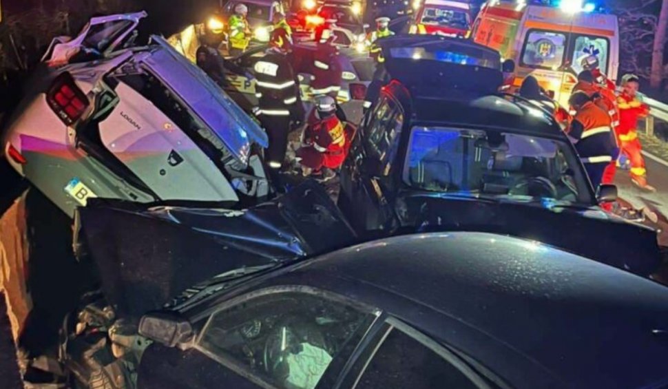 Două persoane au murit, iar alte trei au fost rănite într-un accident cumplit în Sibiu