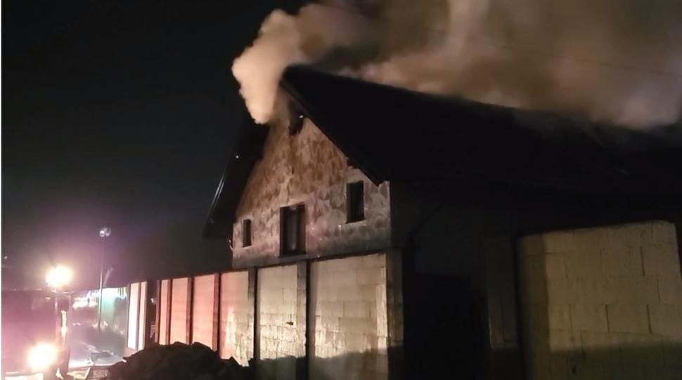 Incendiu la o pensiune din județul Suceava 803855