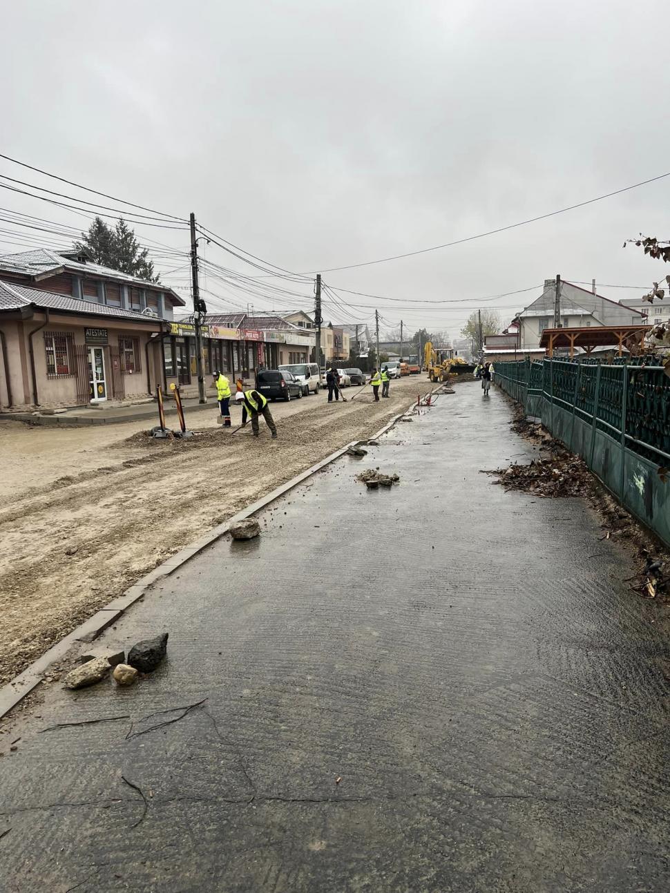 Scandal la Focşani, pe o stradă unde se asfaltează şi iarna pe lapoviță. Reacţia tranşantă a autorităţilor  803825