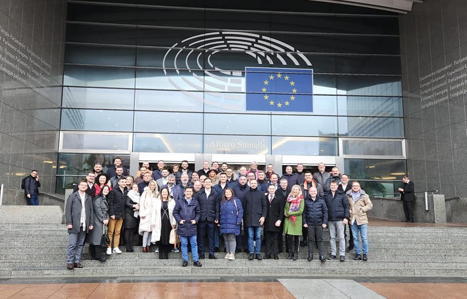 Acțiune de mobilizare pentru aderarea României la Schengen, în fața sediului Consiliului UE 