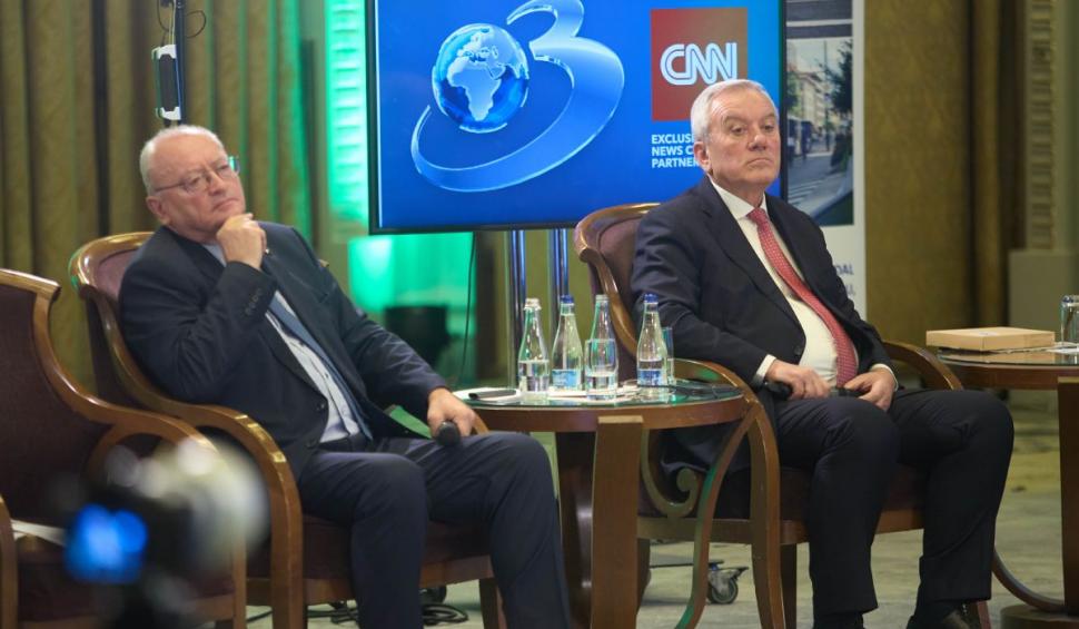 Conferinţa Naţională "Mai puțini birocrați, mai puține hârtii, maximă eficiență" | România Inteligentă 804459