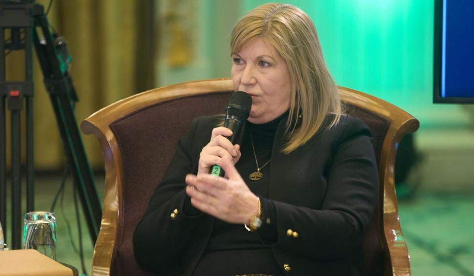 Conferinţa Naţională "Mai puțini birocrați, mai puține hârtii, maximă eficiență" | România Inteligentă 804489