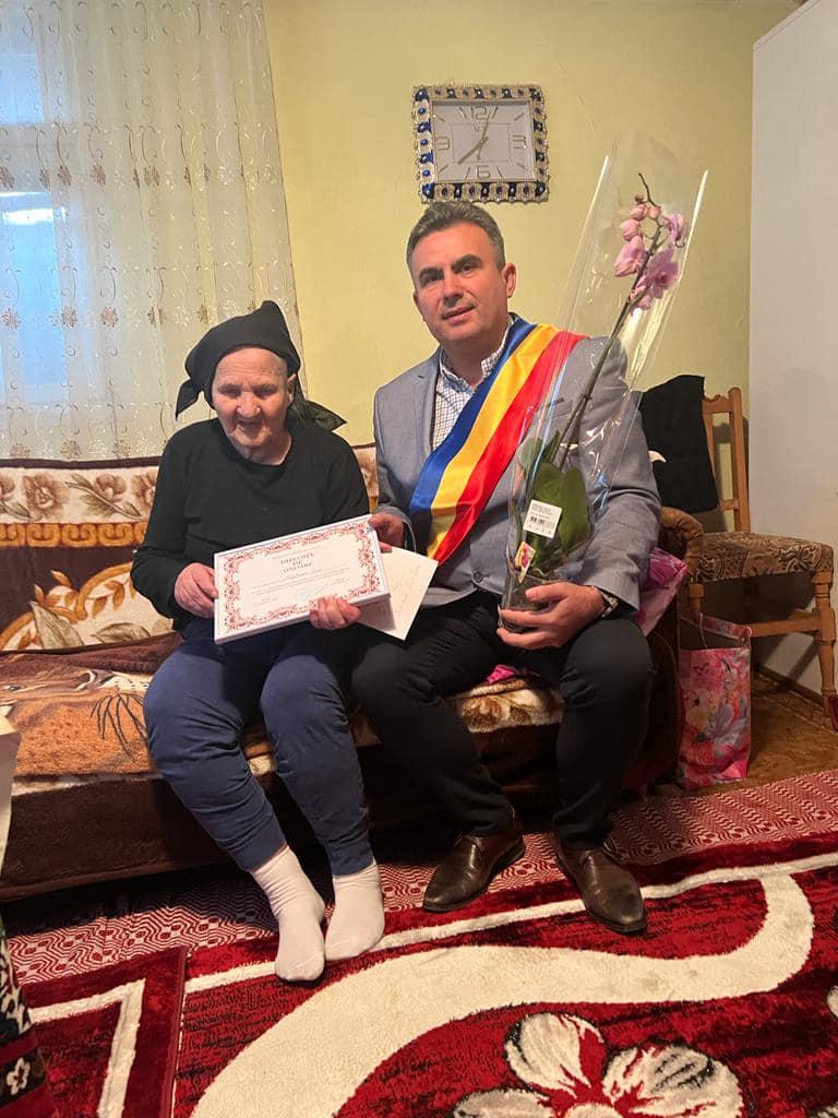 Bunicuța Ana, din Satu Mare, a împlinit 100 de ani și a dezvăluit secretele longevității sale 804395