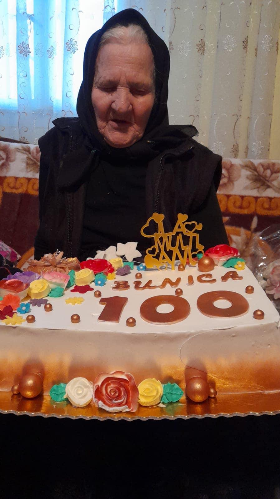 Bunicuța Ana, din Satu Mare, a împlinit 100 de ani și a dezvăluit secretele longevității sale 804396