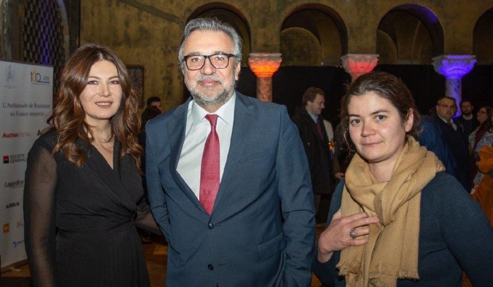 Lucian Romaşcanu a sărbătorit Ziua Naţională la Paris: "Am fost onorat să revăd români care ne fac cinste prin arta lor"