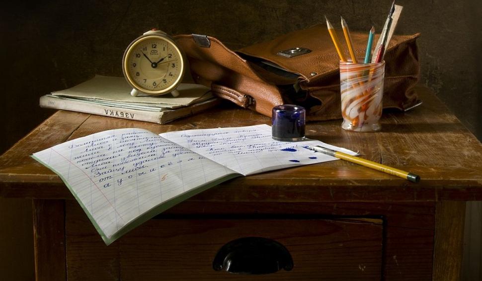 Biletul pe care Mihaela, de 16 ani, l-a lăsat părinţilor înainte de a pleca de acasă. Fata din Galaţi este căutată de Poliţie şi în afara ţării 804784