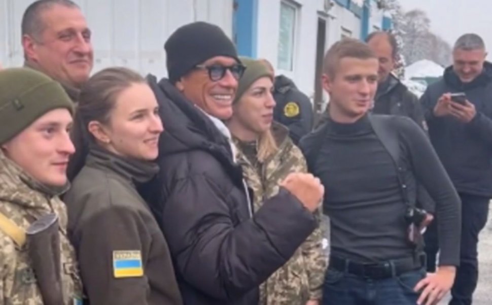 Jean-Claude Van Damme a ajuns în Ucraina. Ce mesaj a transmis când s-a întâlnit cu forțele ucrainene 