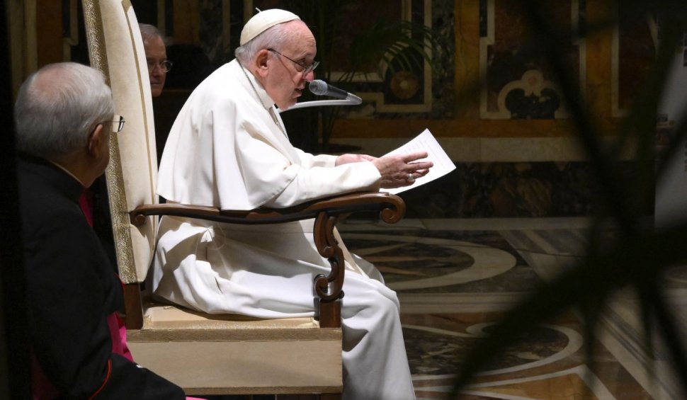Dezvăluire la Vatican. Papa Francisc: "Mi-am semnat deja demisia"