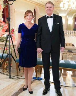 Surpriză la Opera Română: Carmen şi Klaus Iohannis au venit la "Traviata". Ce ţinute au purtat  806215