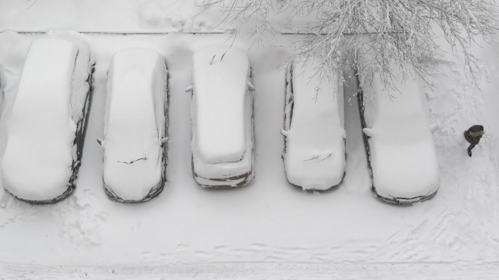 Moscova se confruntă cu o "apocalipsă a zăpezii". A fost depășit recordul din 1941! Abia se mai poate circula 806221