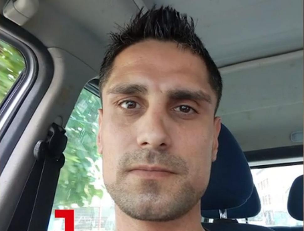 Ea este Andra, tânăra omorâtă de iubit chiar de ziua ei de naştere. Prietenii, în stare de şoc: "El s-a ţinut de cuvânt! Ne tot suna şi ne spunea că o omoară" 806272