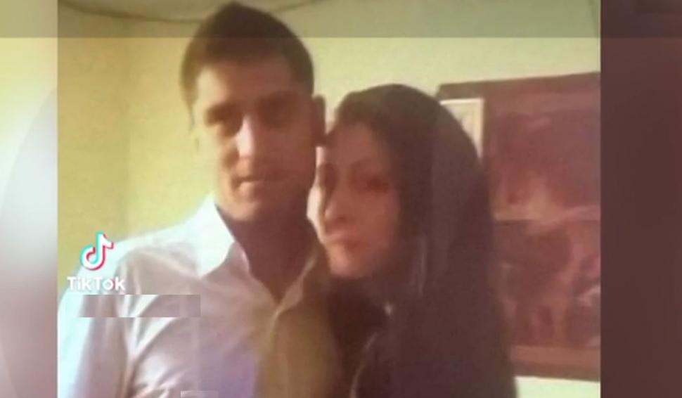 Ea este Andra, tânăra omorâtă de iubit chiar de ziua ei de naştere. Prietenii, în stare de şoc: "El s-a ţinut de cuvânt! Ne tot suna şi ne spunea că o omoară" 806275