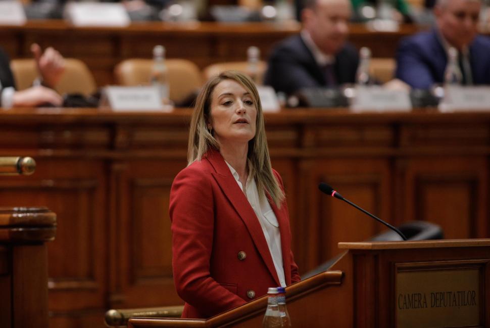 Roberta Metsola, șefa Parlamentului European, mesaj despre Schengen la București: "Nu renunțați!" 806412