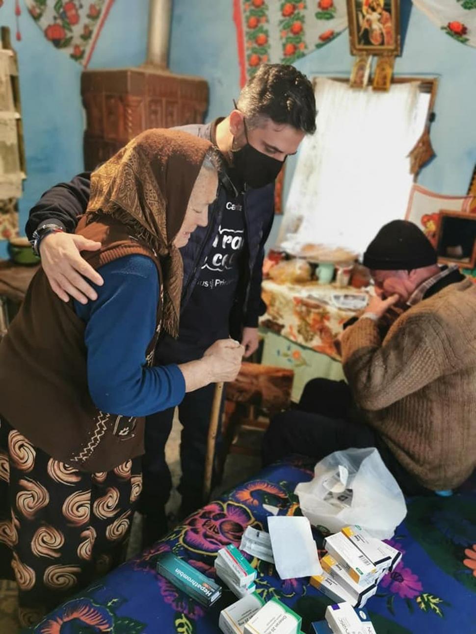 Tanti Maria trăieşte cu o pensie de 95 de lei pe lună. "Nu are pe nimeni. Uneori mănâncă mămăligă cu urzici, fructe" 806375