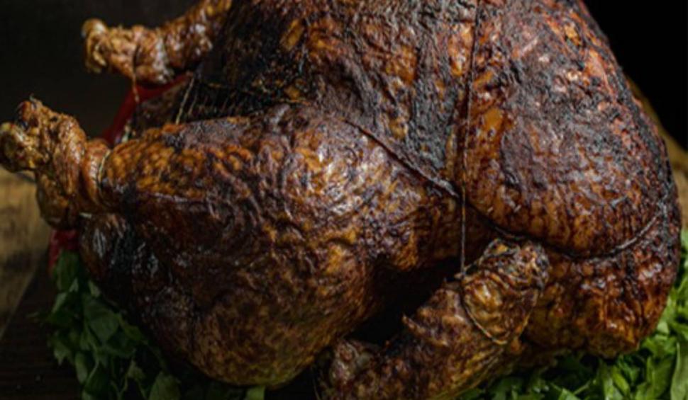 Cu cât vinde Cătălin Scărlătescu un curcan pregătit de el. Unele familii trăiesc o lună cu banii aceștia 806661