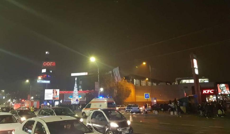 Alertă cu bombă la un mall din București. Oamenii au fost evacuați | Transportul în comun, sistat în zonă 807121