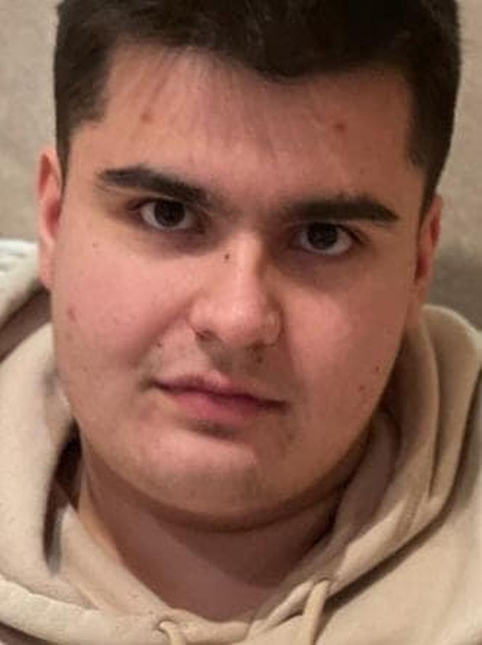 El este Andrei, tânărul de 19 ani, care a murit în accidentul din Sibiu. Tatăl său este politician 806996