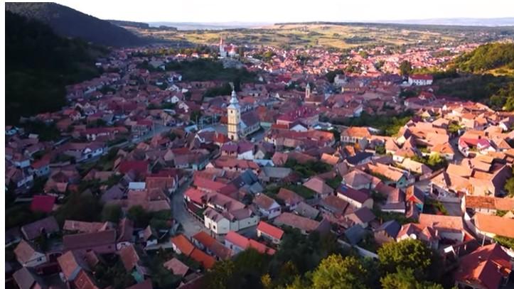 Un sat din România a fost desemnat unul dintre cele mai atractive locuri turistice din întreaga lume 807128