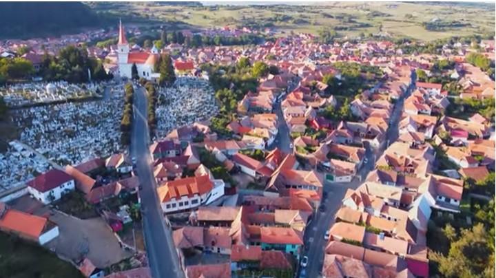 Un sat din România a fost desemnat unul dintre cele mai atractive locuri turistice din întreaga lume 807130