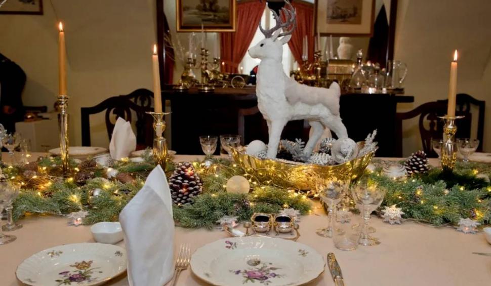 Cum arată masa de Crăciun a Familiei Regale Române. Este pentru a 22-a oară când aceasta petrece la Săvârșin 807740
