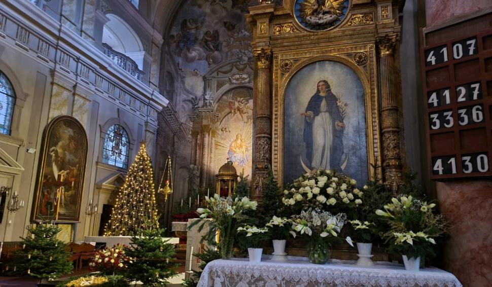 Preşedintele Klaus Iohannis a mers la biserică în dimineaţa de Crăciun 807615