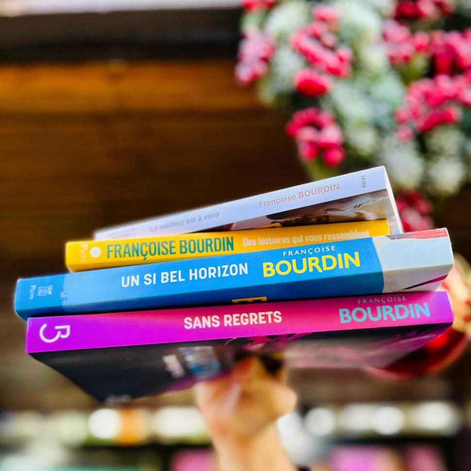 A murit Françoise Bourdin, o scriitoare de succes din Franţa. Avea 70 de ani 807911