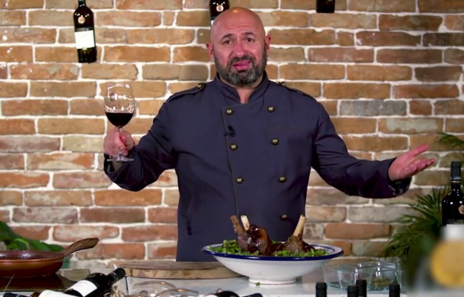 Cât costă o porție de sarmale cu mămăliguță în restaurantul lui chef Cătălin Scărlătescu din București 807980