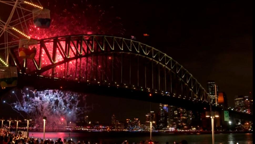 Spectacol de sunet și lumină în marile orașe din lume la intrarea în 2023 | Cum au sărbătorit Sydney, Singapore, Taipei și Hong Kong 808773