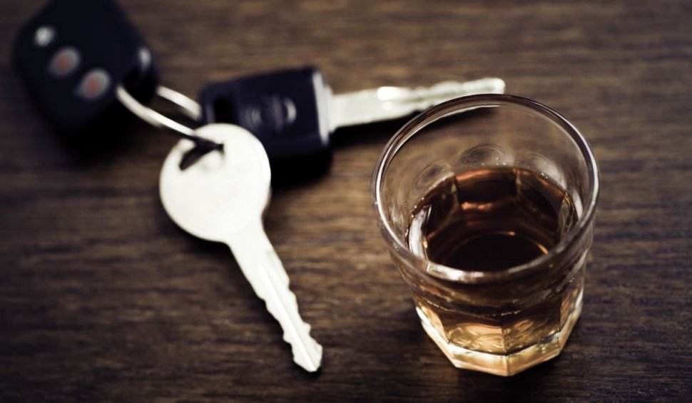 După cât timp pot urca șoferii la volan dacă au băut | Dr. Tudor Ciuhodaru: ”Atenție și la tipul de alcool consumat”