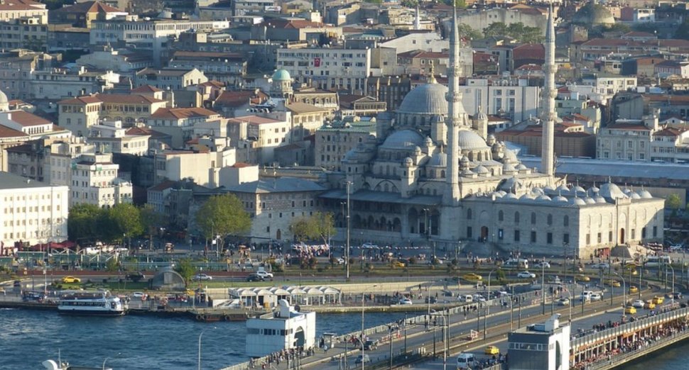 Turcia a introdus o nouă taxă turistică. Câţi bani plătesc în plus turiştii
