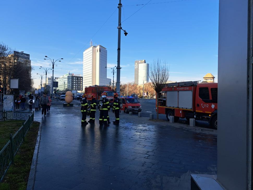 Alertă cu bombă la stația de metrou Piața Victoriei din București! Echipele de intervenție au împânzit zona 809048