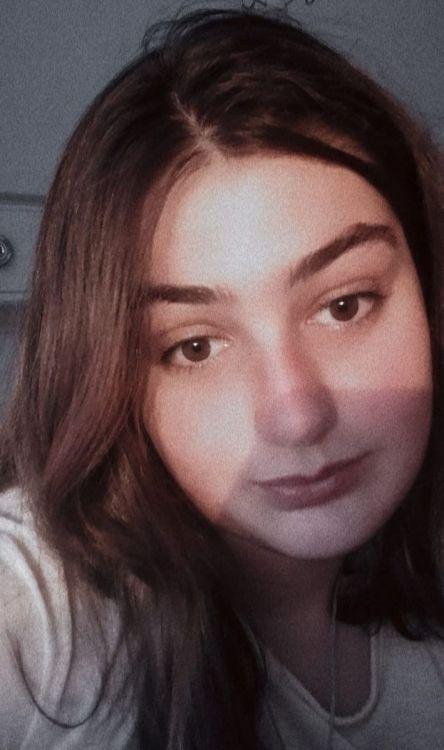 Maria, fata de 14 ani din Truşeşti, a fost pusă de criminal să îl colinde înainte de a fi ucisă 809290