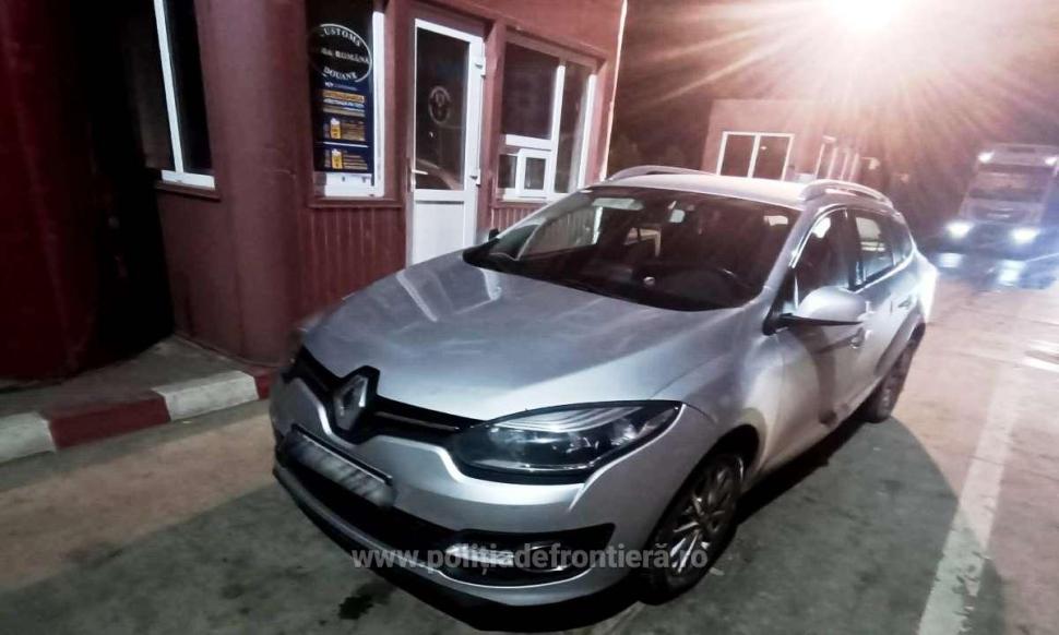 Un român şi-a cumpărat o maşină din Franţa şi a rămas fără ea înainte să ajungă acasă 809443