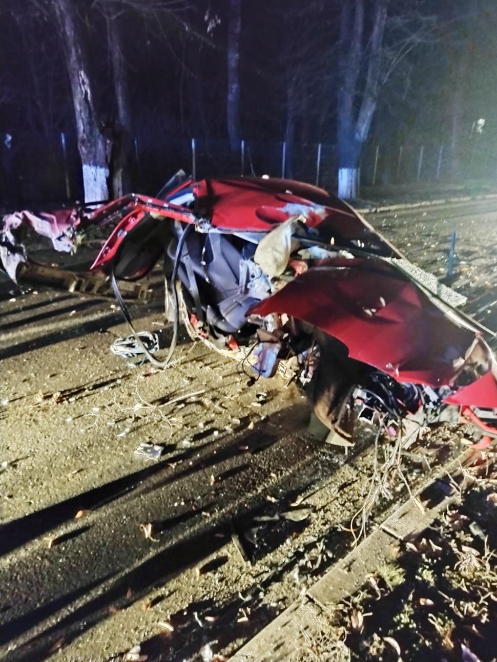 Accident mortal în Prahova. Un tânăr de 20 de ani a murit, iar alți doi sunt la spital 809459