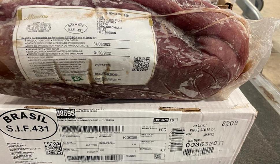 "Carne congelată aproape expirată, adusă de olandezi în România" | ANPC va sesiza Comisia Europeană: "Nu suntem pelicanii Europei!" 809674