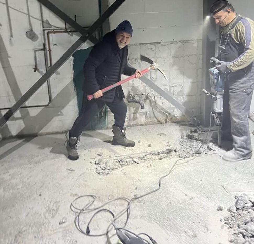 Campionul mondial care a făcut fericiţi milioane de români îşi dezvoltă afacerea în Canada 809863