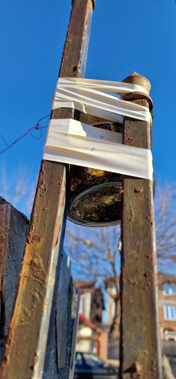 Noi detalii despre suspectul care a montat o grenadă pe gardul unei case din Ilfov. Poliţia a organizat filtre pentru a-l identifica 809962