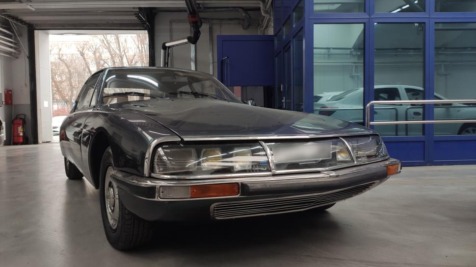 Limuzină rară din 1971, "o capodoperă franţuzească", prezentată de inginerii RAR: Era cea mai rapidă mașină cu tracțiune față 810002