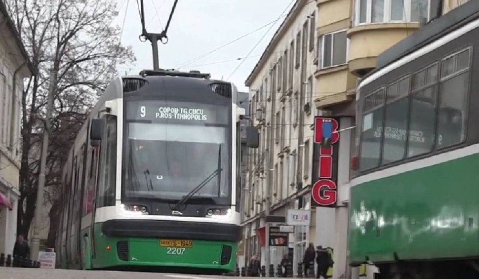 Probleme la tramvaiele noi din Iași, de 2 milioane de euro bucata. De ce au fost scoase de pe traseu