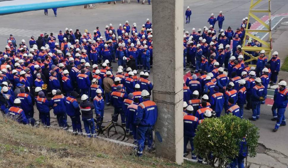 Protestele de la Şantierul Naval Mangalia continuă | Angajații cer creșteri salariale corelate cu inflația 809896