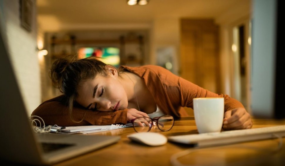 Somnolență excesivă și oboseală în timpul zilei? Iată soluția